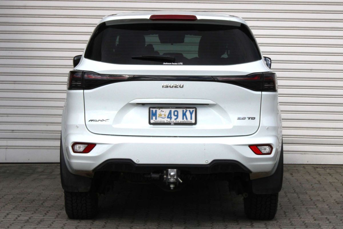 2025 Isuzu MU-X LS-M