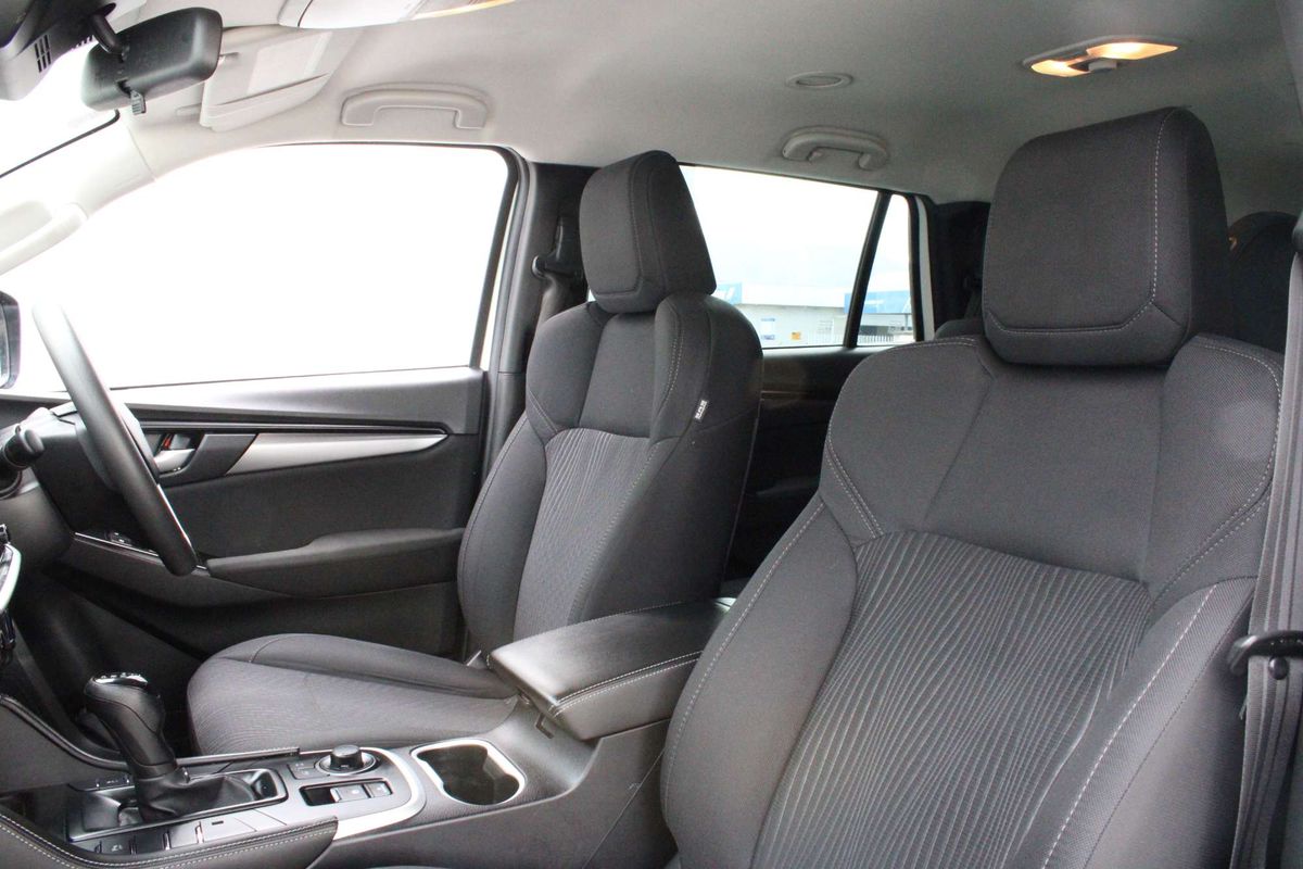2025 Isuzu MU-X LS-M