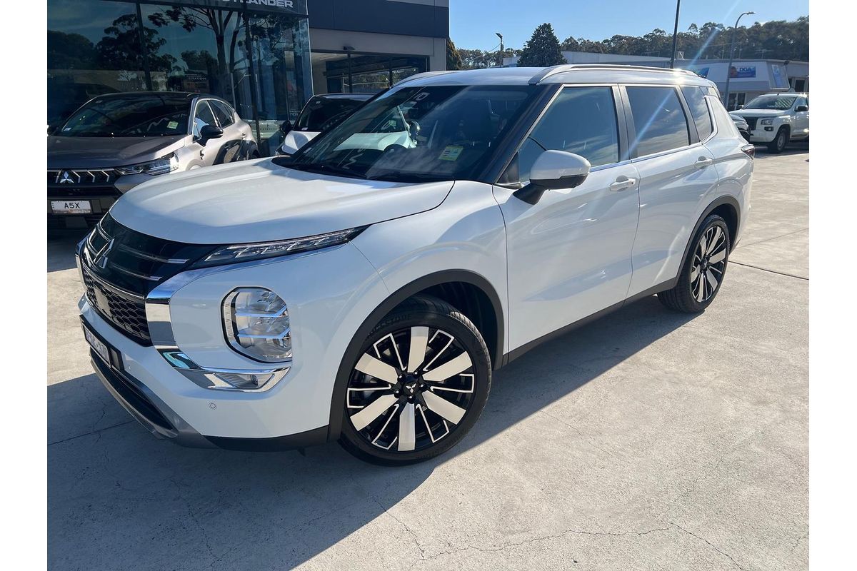 2026 Mitsubishi Outlander Exceed ZM