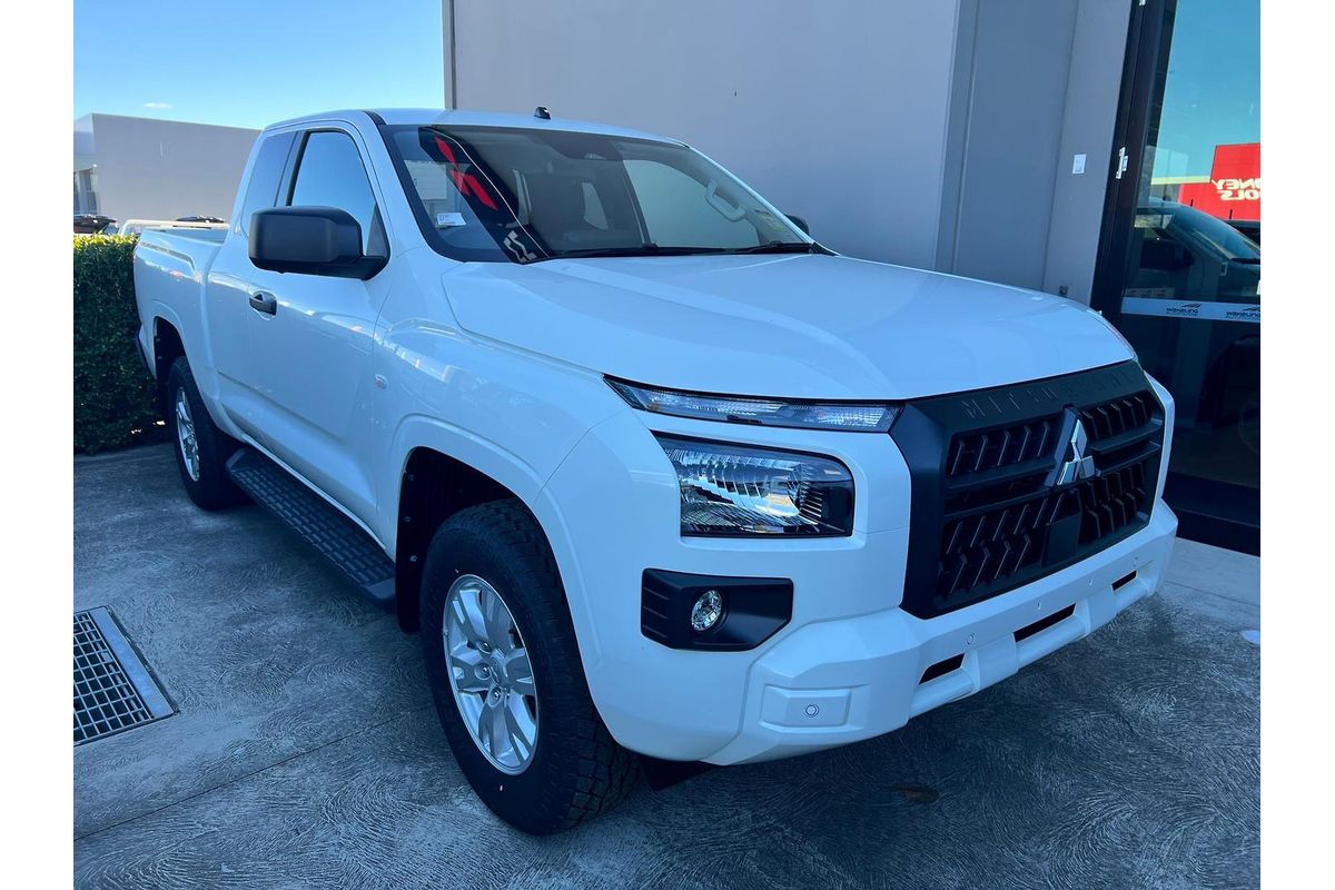 2026 Mitsubishi Triton GLX+ MV 4X4