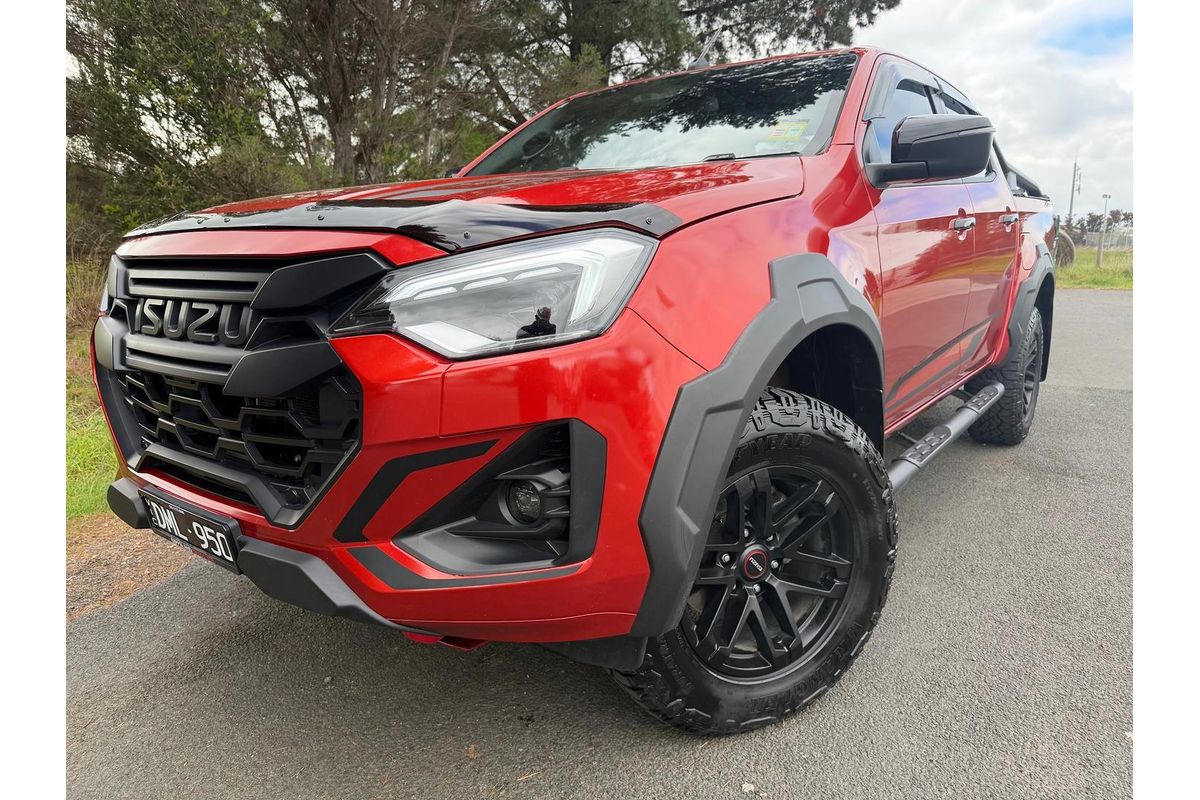 2024 Isuzu D-MAX BLADE 4X4