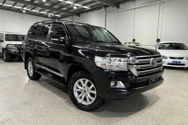 2016 Toyota Landcruiser Sahara VDJ200R