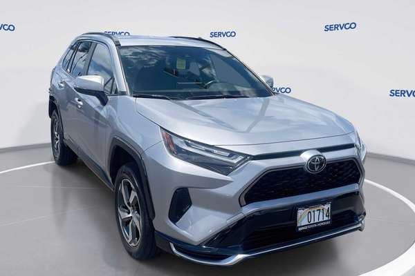 2025 Toyota RAV4 SE