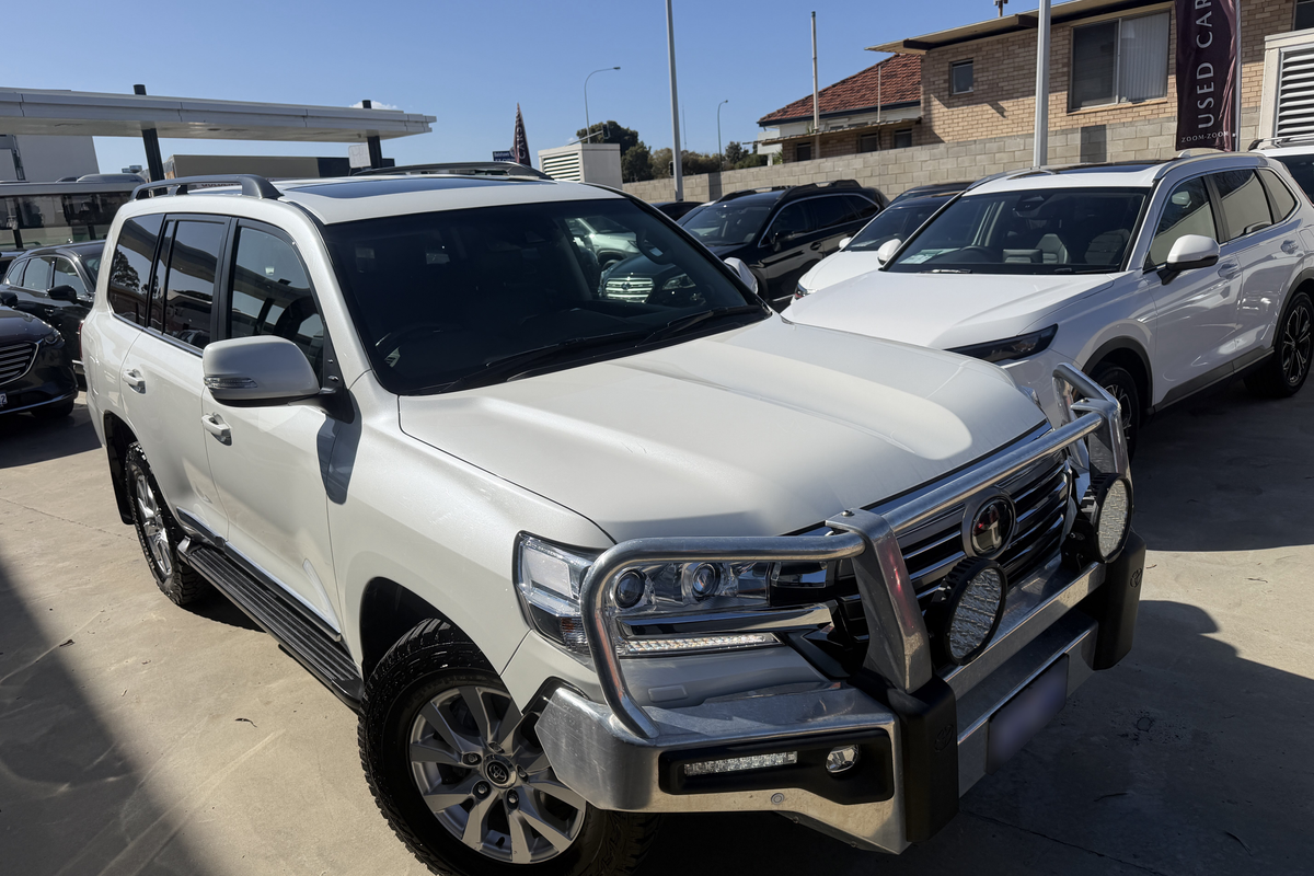 2020 Toyota Landcruiser Sahara VDJ200R