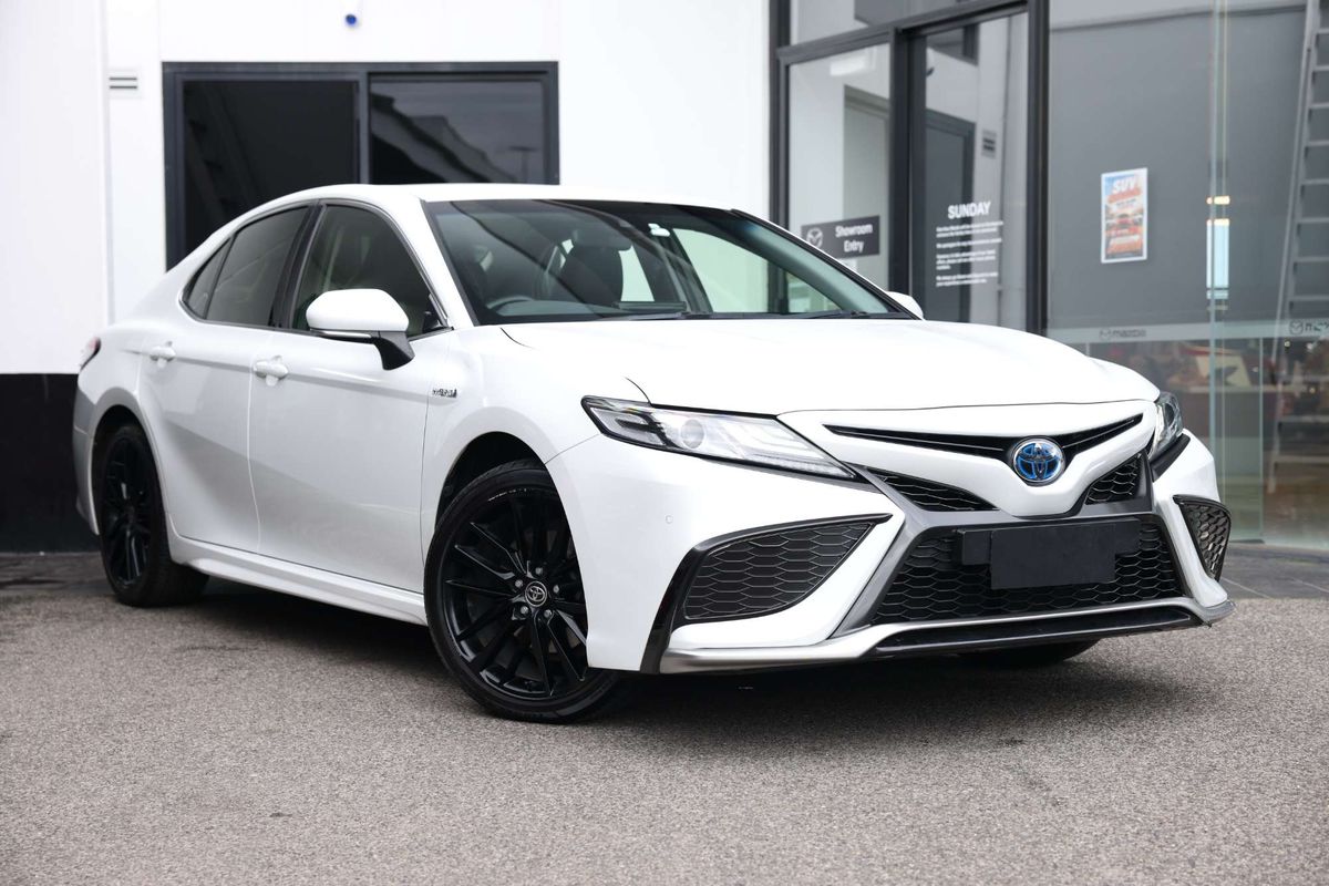 2021 Toyota Camry SX AXVH70R