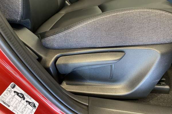 2026 Mazda CX-3 G20 Evolve DK thumb-19