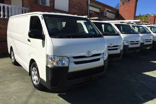 2018 Toyota Hiace LWB TRH201R MY16