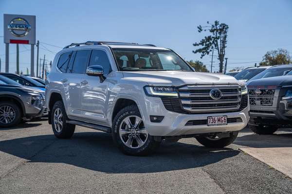 2023 Toyota Landcruiser Sahara FJA300R