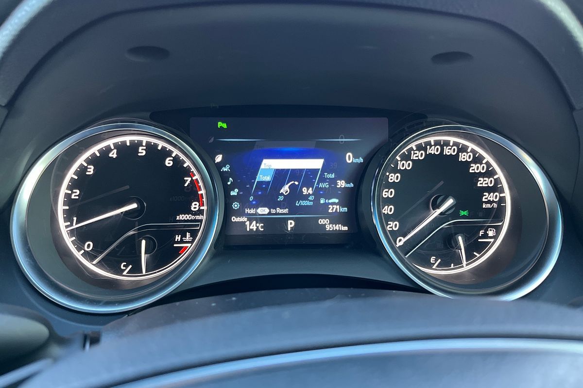 2018 Toyota Camry SX GSV70R