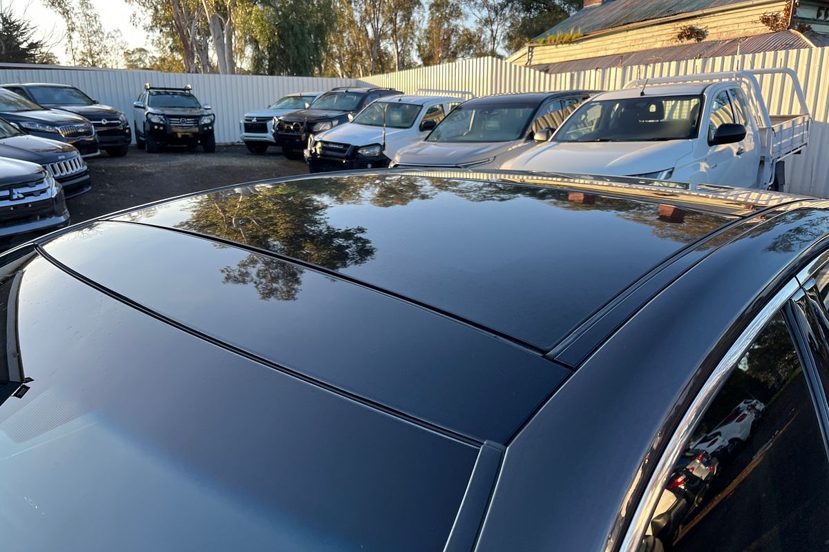 2018 Toyota Camry SX GSV70R