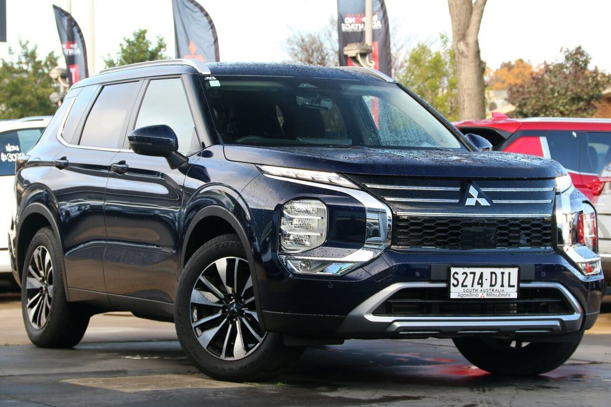 2025 Mitsubishi Outlander LS ZM