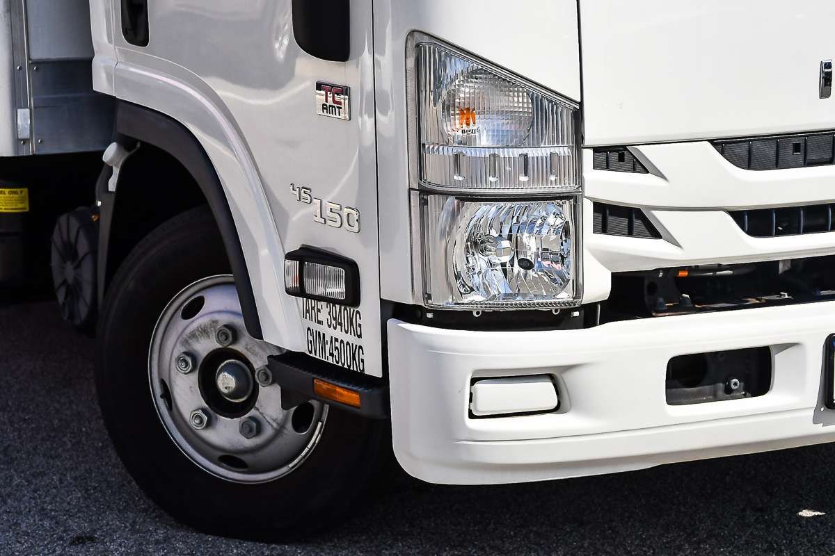 2021 Isuzu N Series NNR 45-150 MWB