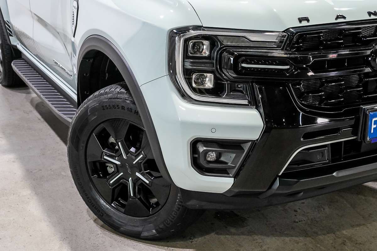 2025 Ford Ranger PHEV Stormtrak 4X4 2.3L