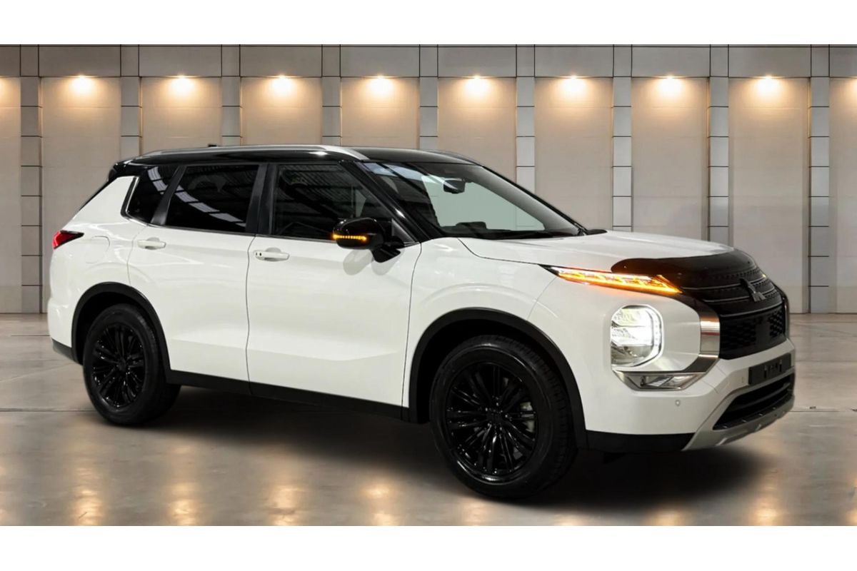 2024 Mitsubishi Outlander LS ZM