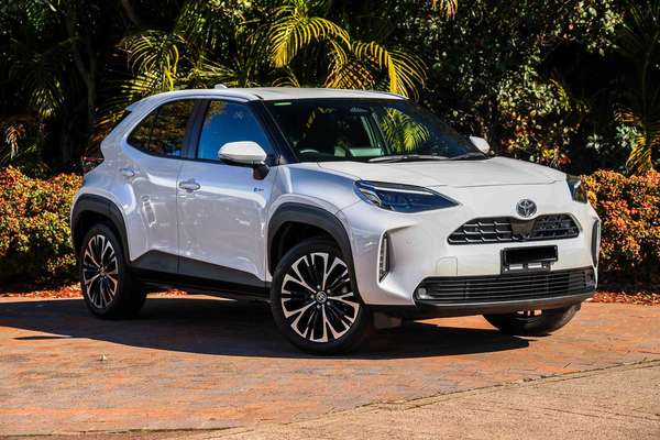 2025 Toyota Yaris Cross Urban MXPJ15R
