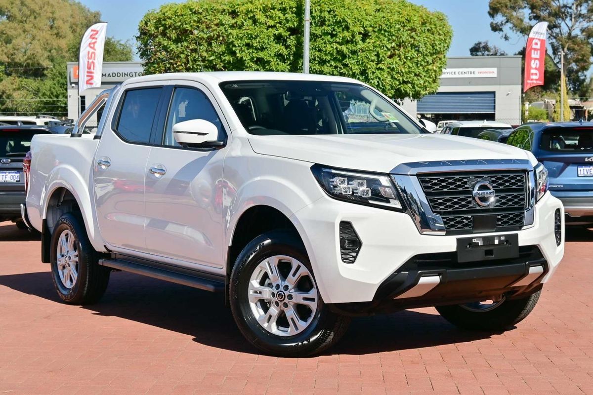 2025 Nissan Navara ST D23 4X4