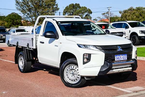 2021 Mitsubishi Triton GLX MR 4X4