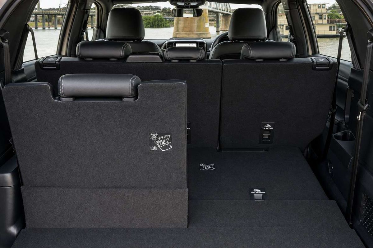 2026 Ford Everest Platinum 3.0L image 18