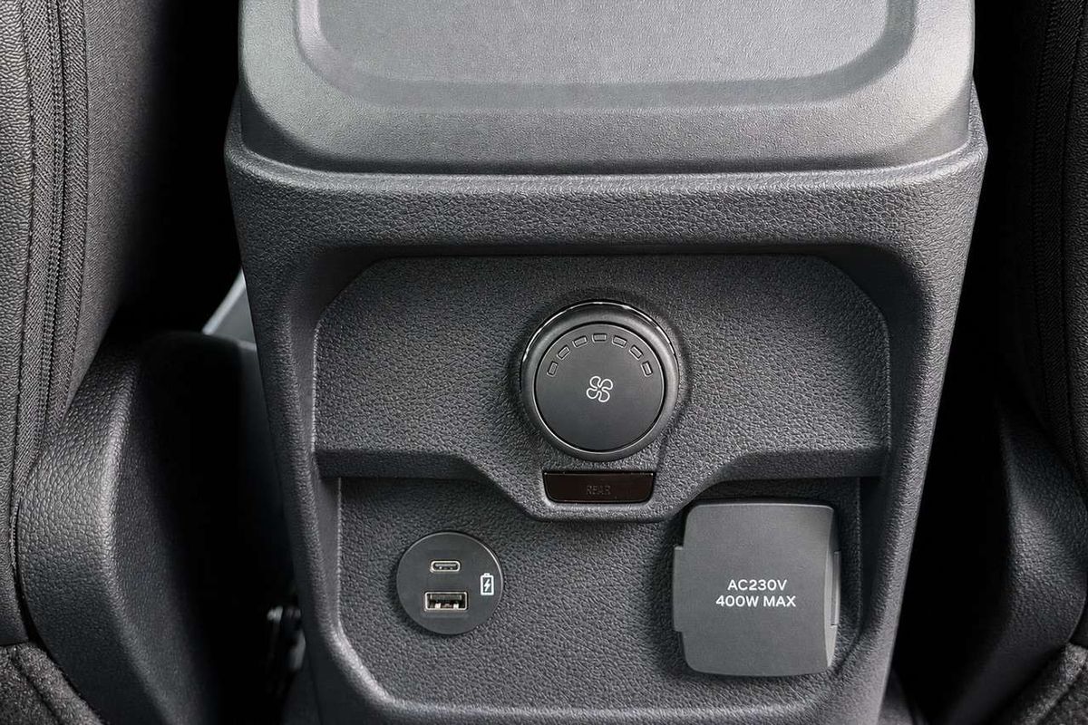 2025 Ford Everest Tremor 3.0L image 14