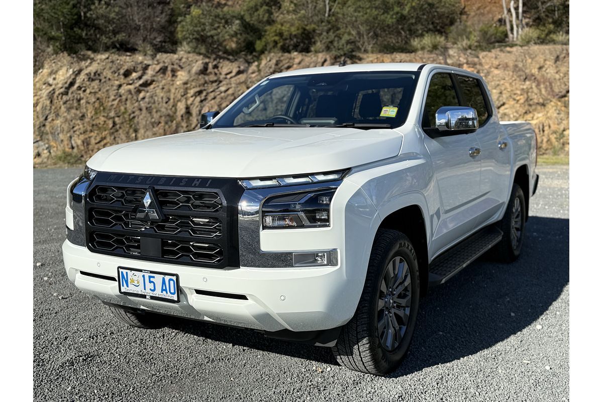 2025 Mitsubishi Triton GLS MV 4X4