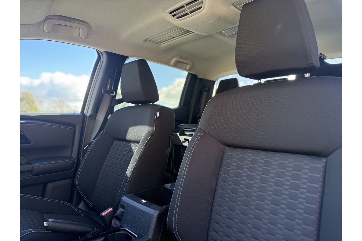 2025 Mitsubishi Triton GLS MV 4X4
