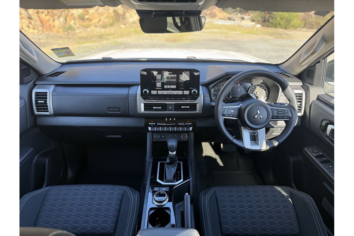 2025 Mitsubishi Triton GLS MV 4X4