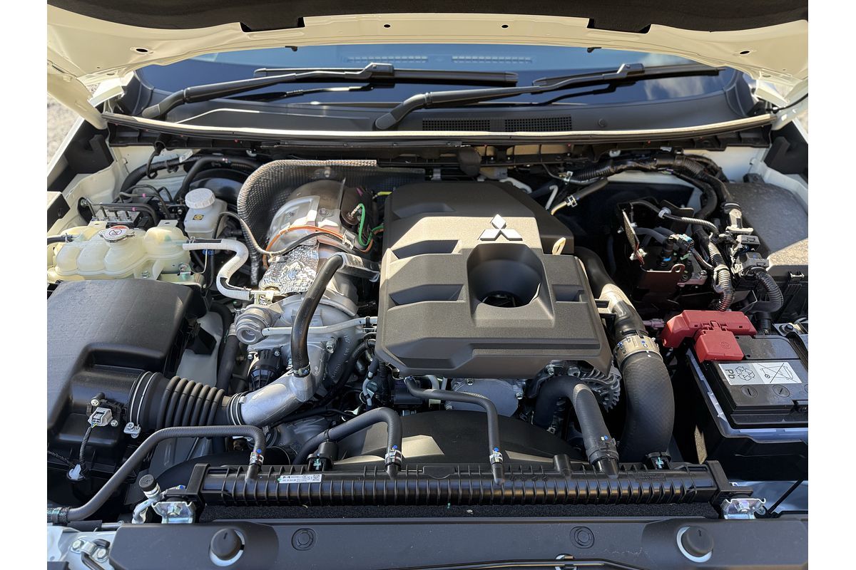 2025 Mitsubishi Triton GLS MV 4X4