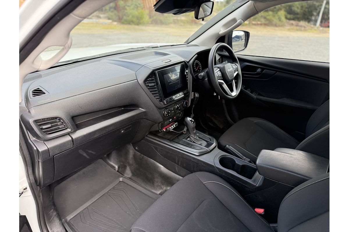 2022 Isuzu D-MAX SX 4X4