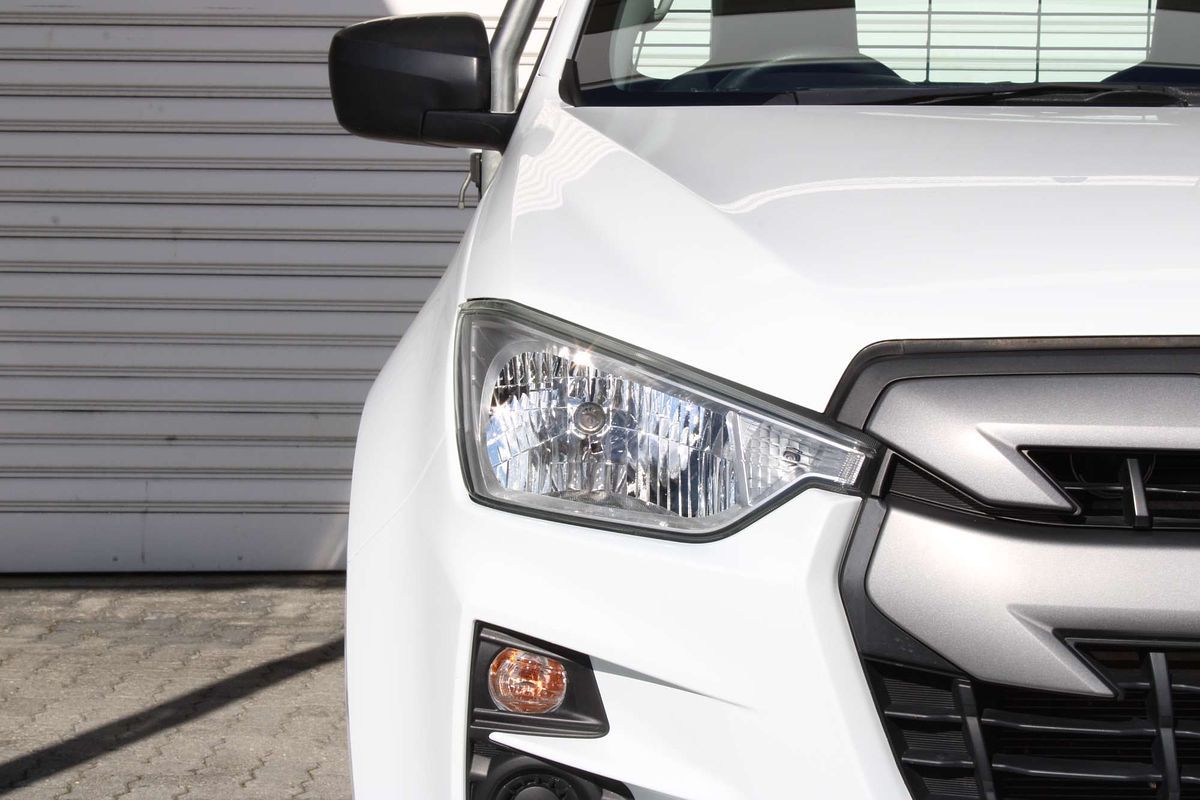 2022 Isuzu D-MAX SX 4X4