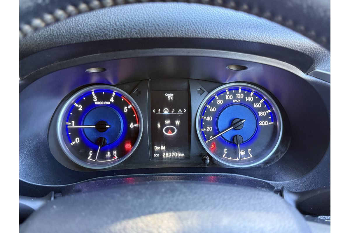 2015 Toyota Hilux SR5 GUN126R 4X4