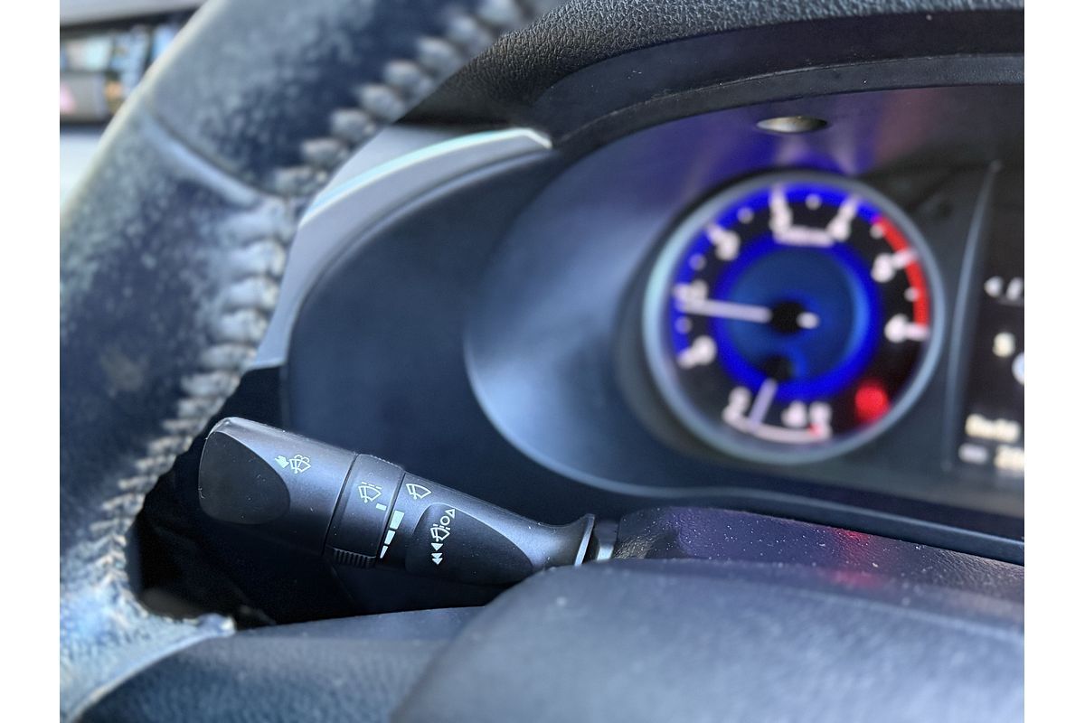 2015 Toyota Hilux SR5 GUN126R 4X4