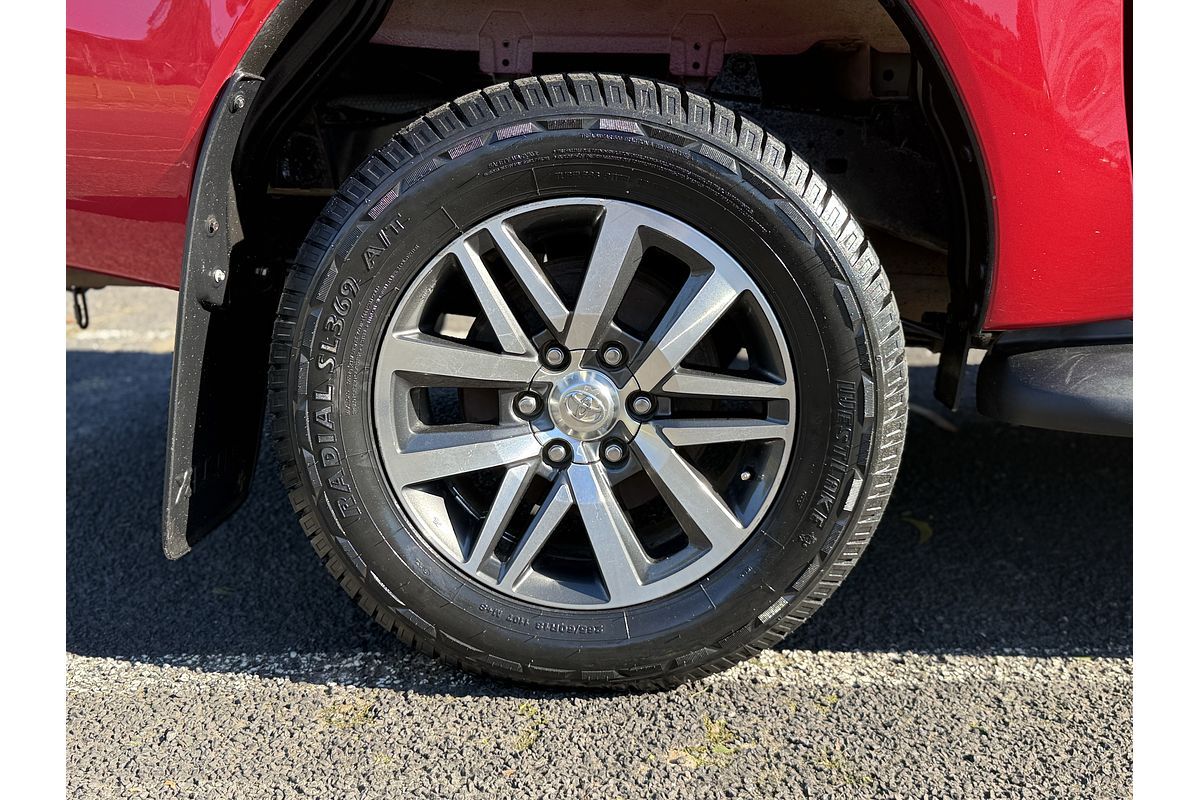 2015 Toyota Hilux SR5 GUN126R 4X4