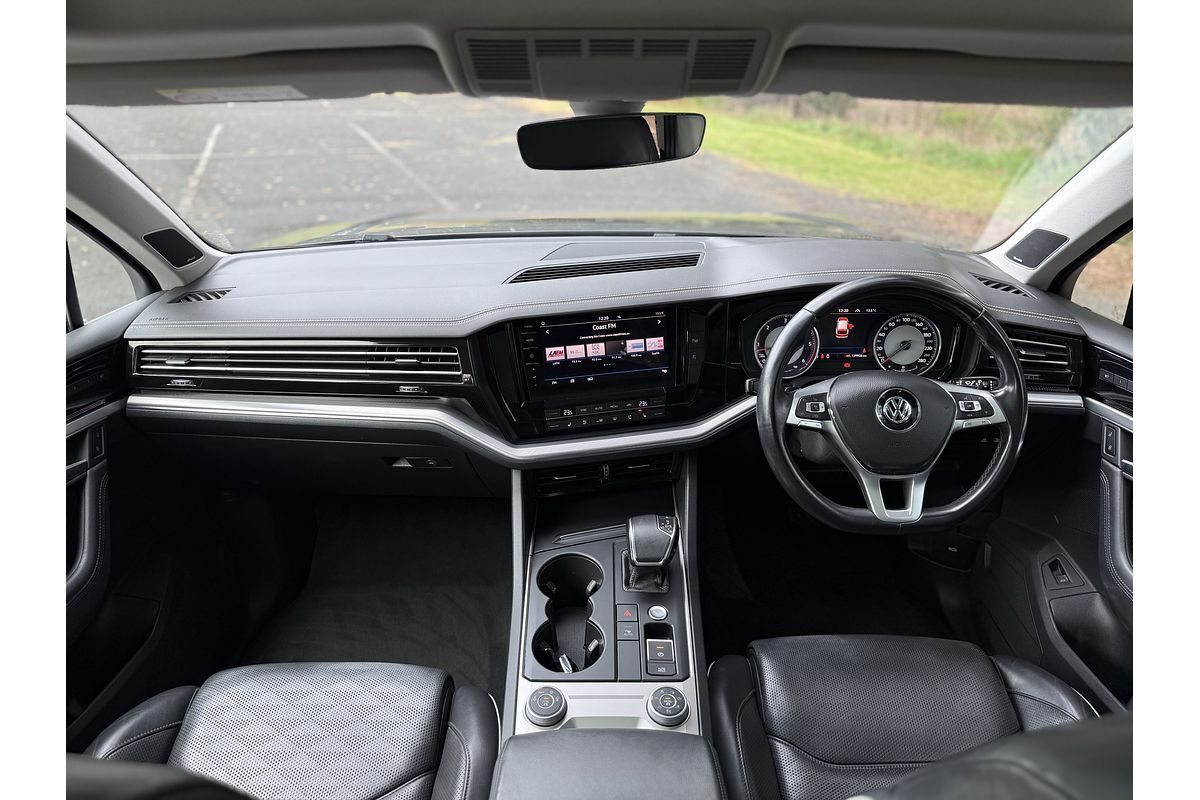 2020 Volkswagen Touareg 190TDI Premium CR