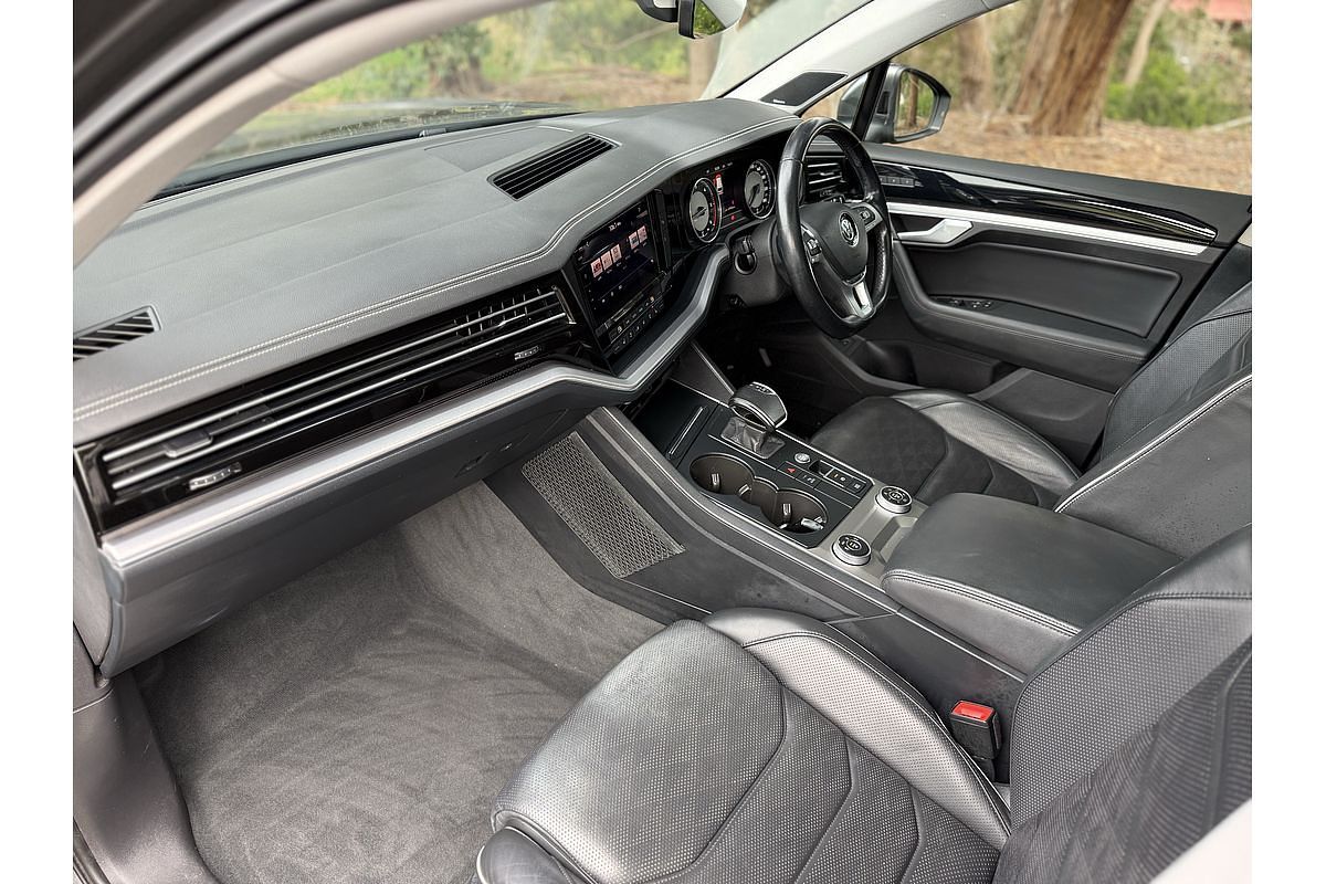 2020 Volkswagen Touareg 190TDI Premium CR