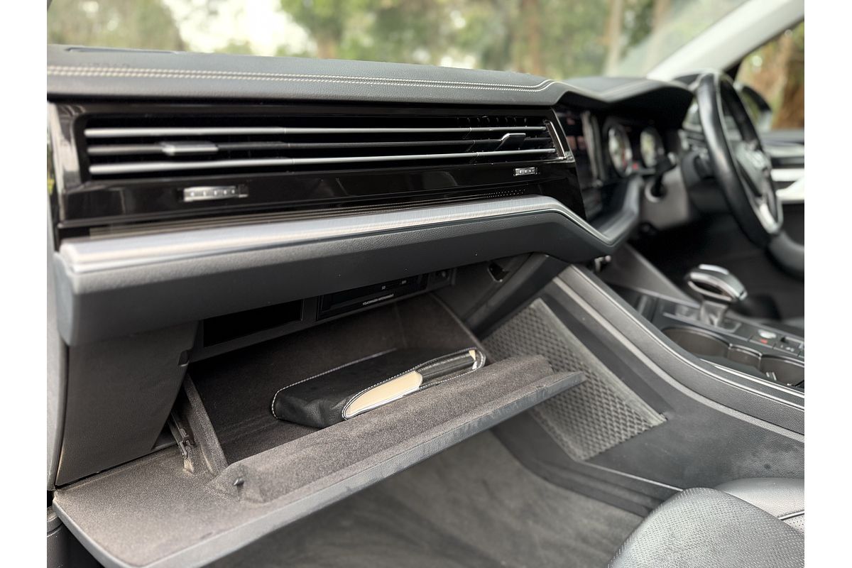 2020 Volkswagen Touareg 190TDI Premium CR