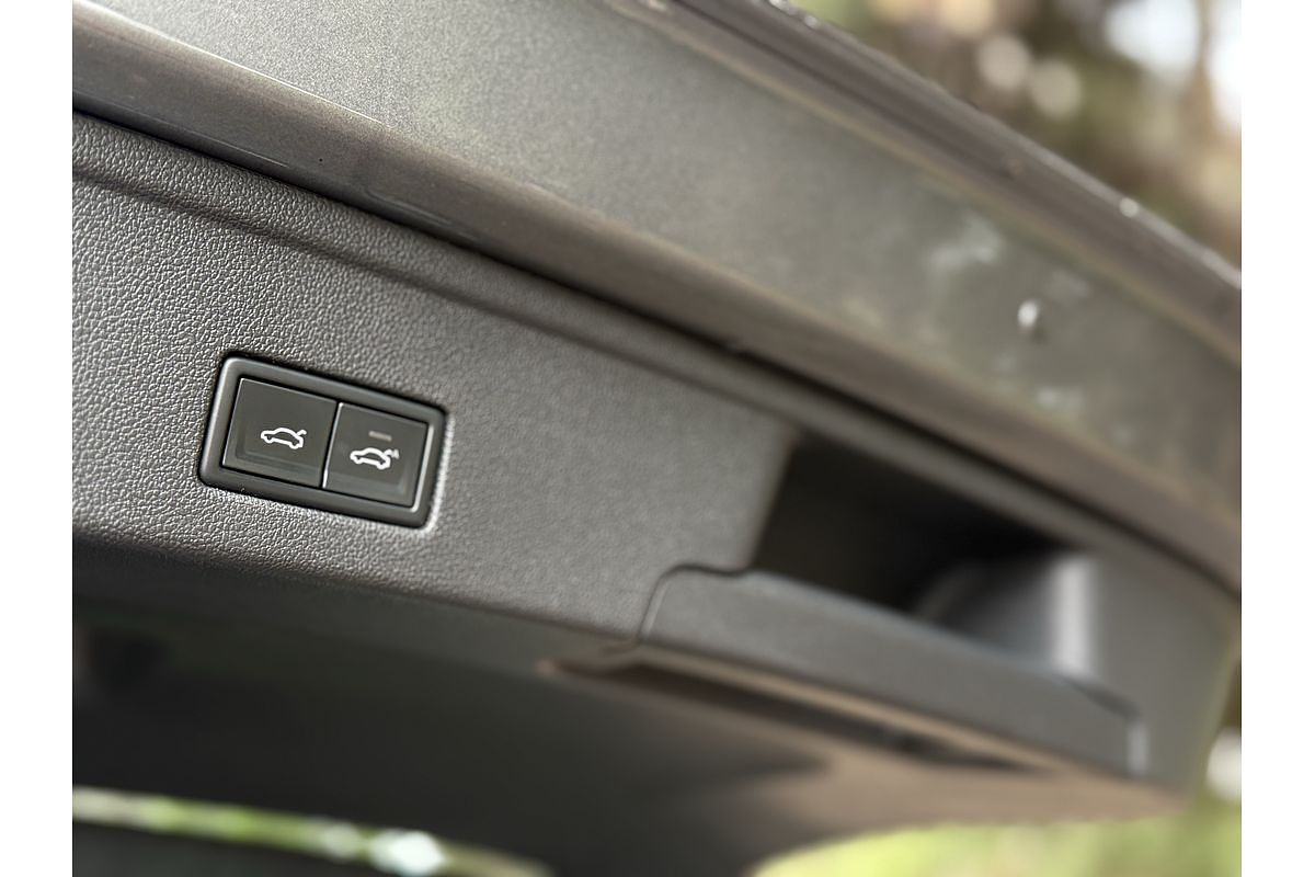 2020 Volkswagen Touareg 190TDI Premium CR