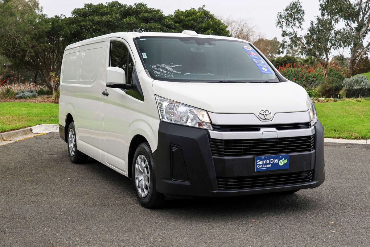 2022 Toyota Hiace GDH300R LWB image 7