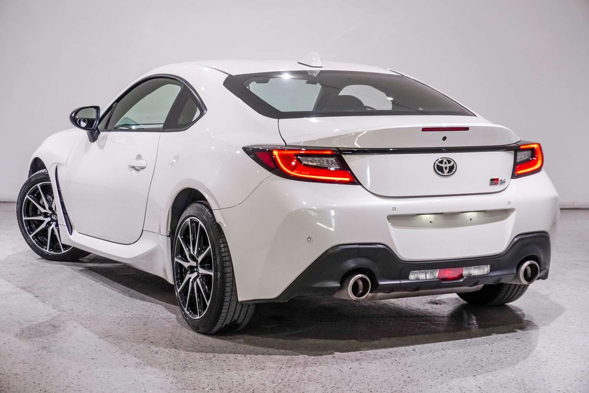 2023 Toyota GR86 GT ZN8