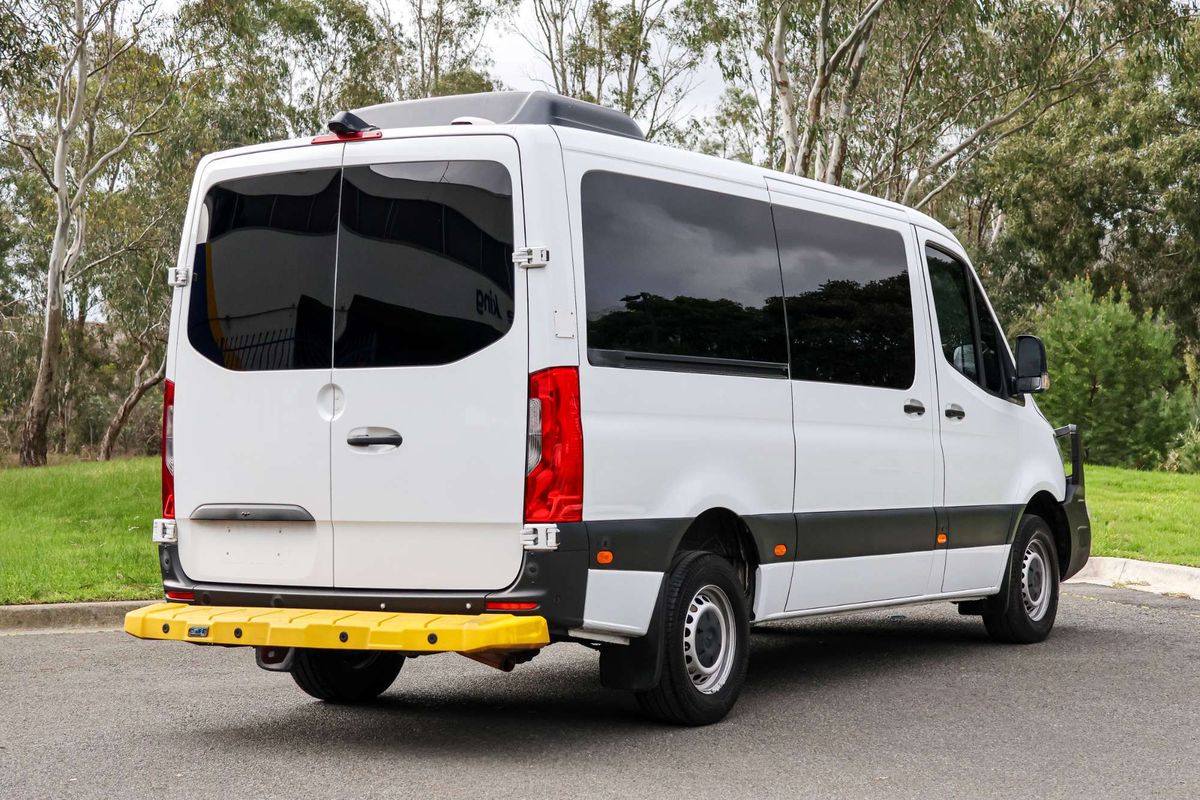 2019 Mercedes-Benz Sprinter 419CDI VS30 MWB Low Roof image 7