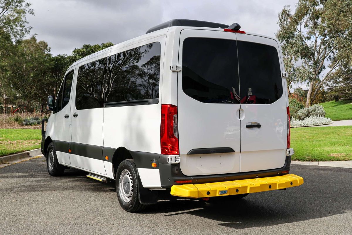 2019 Mercedes-Benz Sprinter 419CDI VS30 MWB Low Roof image 10