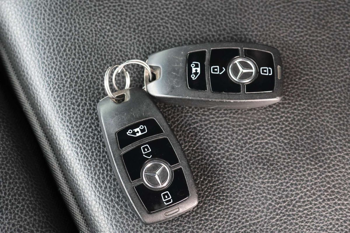 2019 Mercedes-Benz Sprinter 419CDI VS30 MWB Low Roof image 12