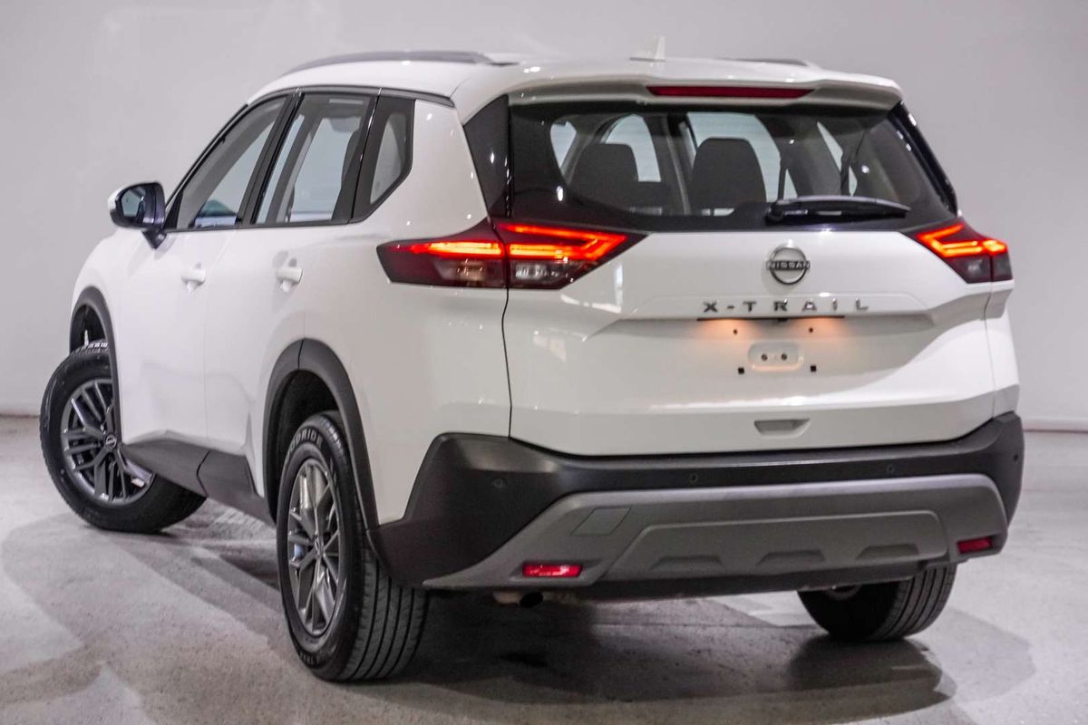 2024 Nissan X-TRAIL ST T33
