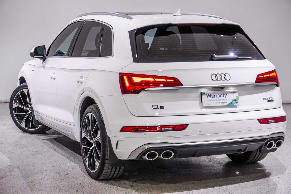2022 Audi Q5 50 TDI S line FY