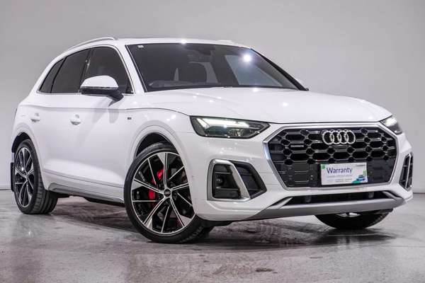 2022 Audi Q5 50 TDI S line FY