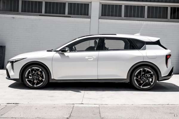 2026 Kia K4 GT-Line CL4m