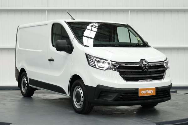 2025 Renault Trafic Pro X82 SWB Low Roof