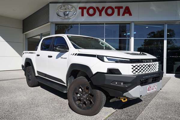 2025 Toyota Hilux Rugged X 48V GUN227R 4X4