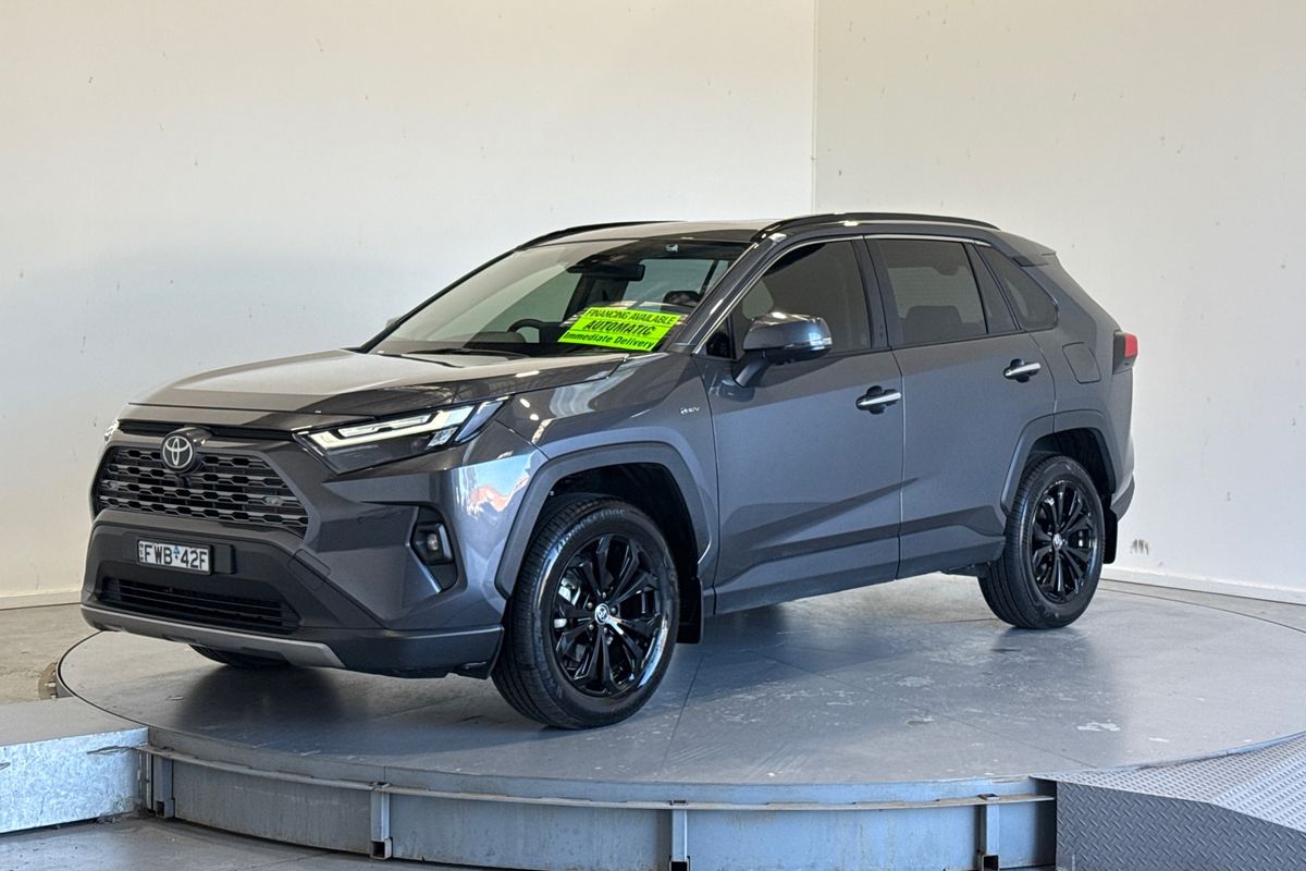 2025 Toyota RAV4 Cruiser AXAH52R