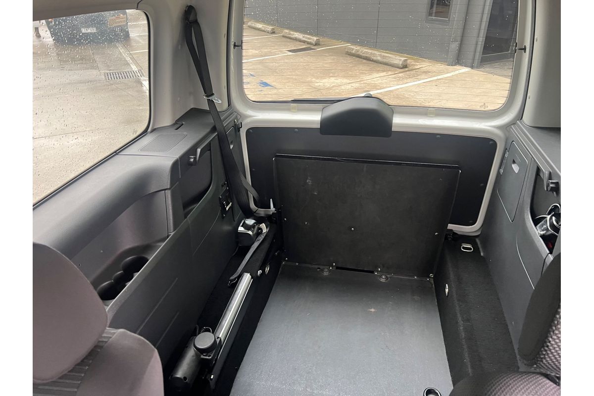 2015 Volkswagen Caddy Maxi TDI320 Comfortline 2K LWB image 10