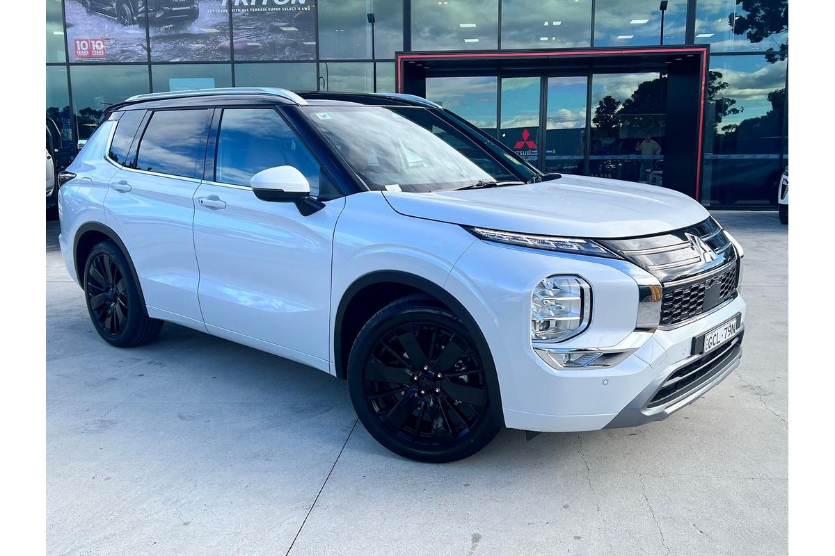 2026 Mitsubishi Outlander Exceed Tourer ZM